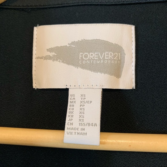 Forever 21 | Open Long Vest - Picture 13 of 14